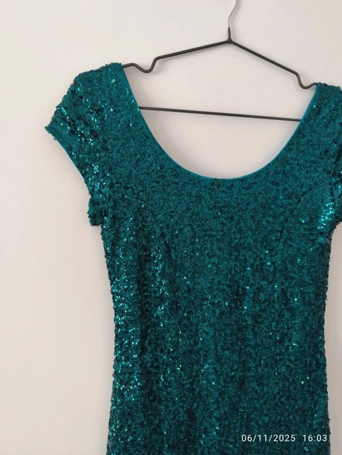 Vestido verde esmeralda corto de fiesta de lentejuelas de hym