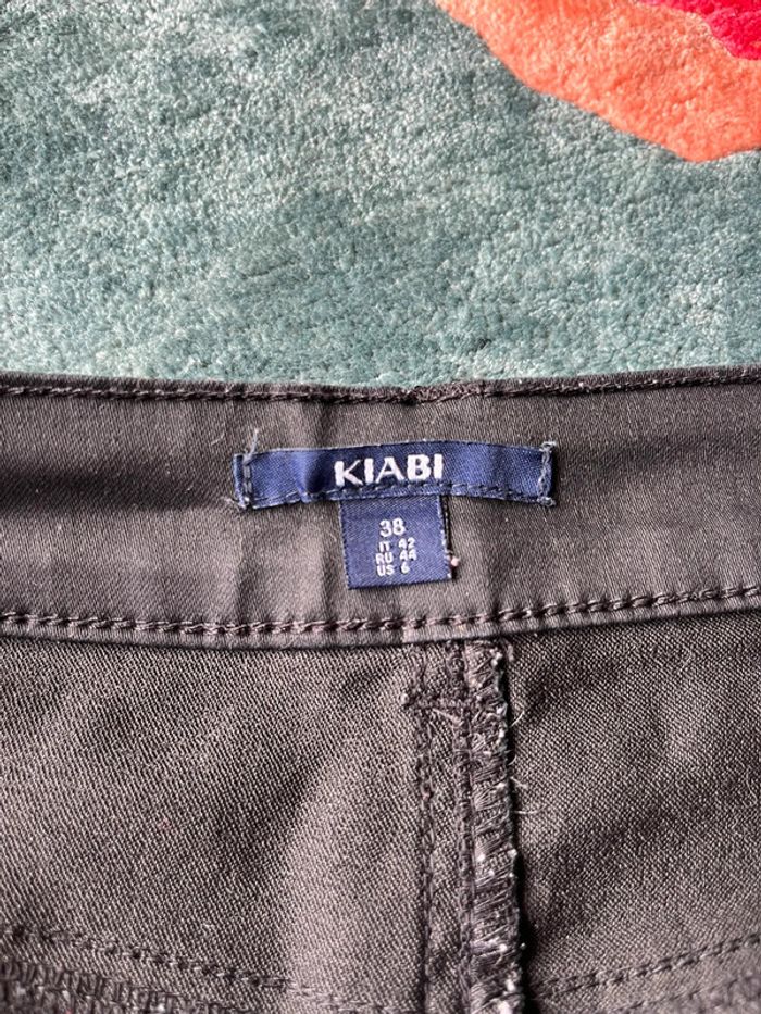 Pantalon noir - photo numéro 3