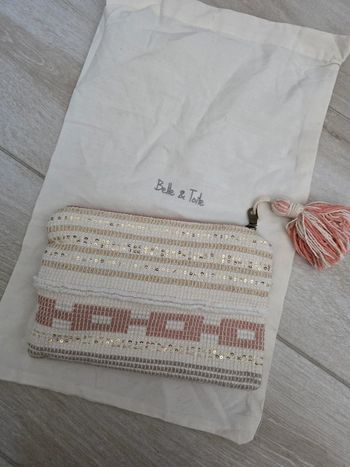Pochette Belle et toile