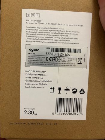 Seche cheveux dyson supersonic neuf