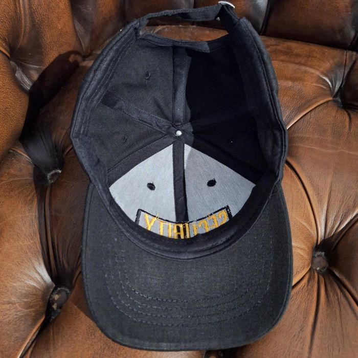 Casquette ajustable "Security" Entre protection et mode tendance - photo numéro 5