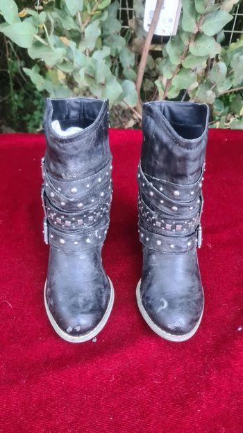 Bottine Noir sangle boucle T 37