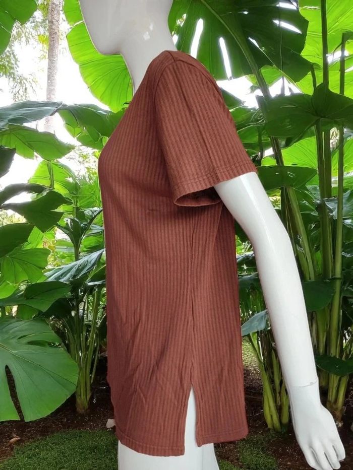 T shirt marron - photo numéro 3