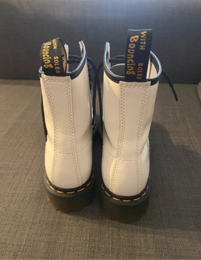 Bottines Dr Martens blanches vernis cuir 38 - photo numéro 2