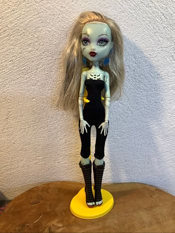 Poupee Monster high mattel frankie stein