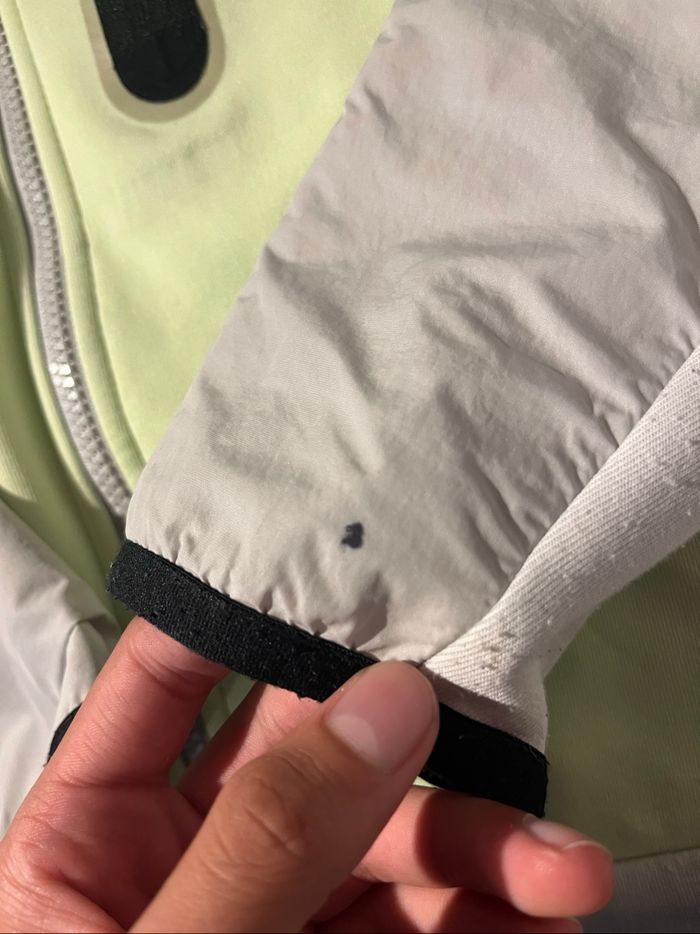 Haut Nike tech gilet - photo numéro 2