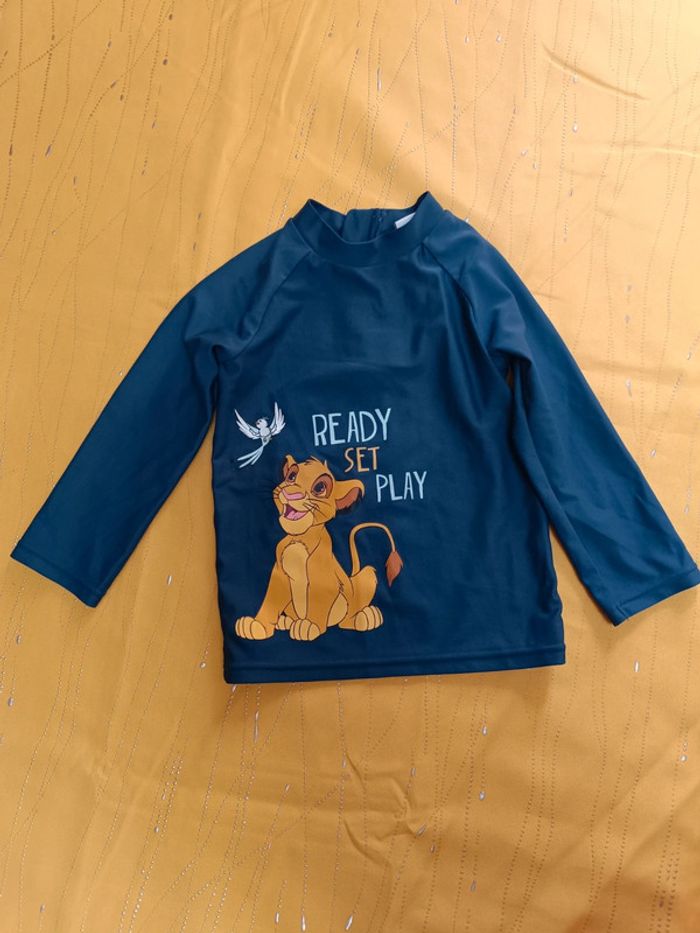 Tee shirt de bain Simba le roi lion 24 mois