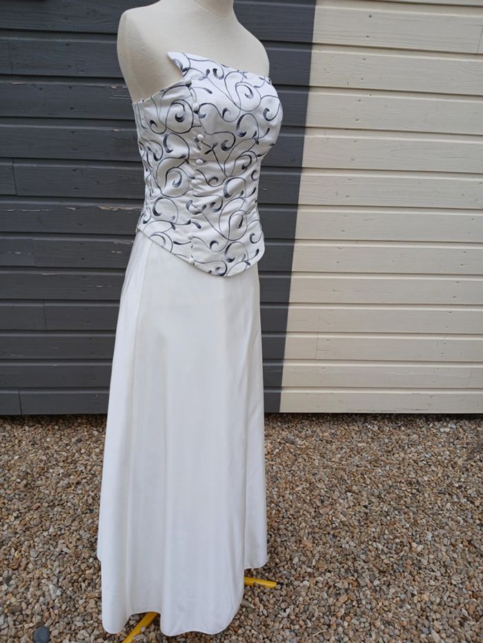 Robe de mariée originale Taille 34/36 - photo numéro 6