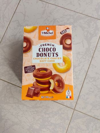 Grosse boîte de choco donuts
