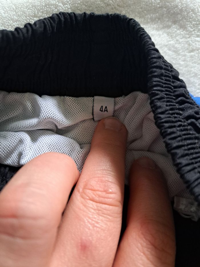 Short de bain taille 4 ans - photo numéro 3