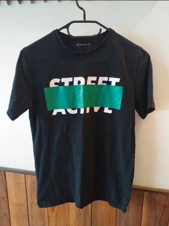 Tee-shirt noir et vert