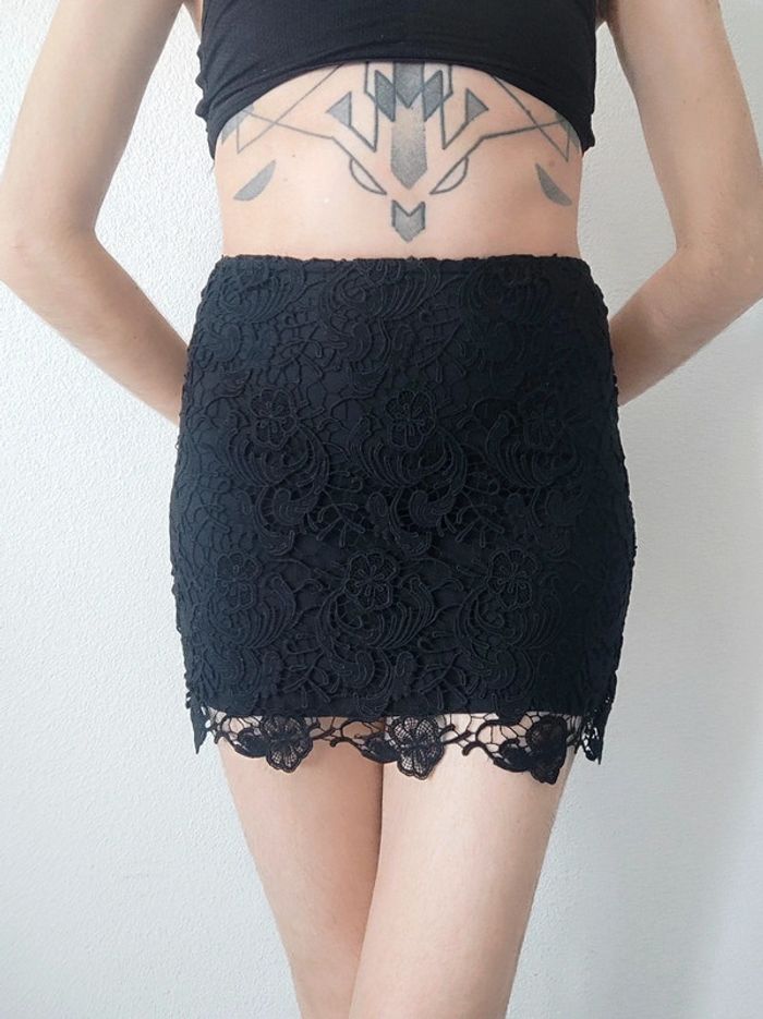 Mini jupe droite dentelle noir / H&M Divided - 36/S - photo numéro 3