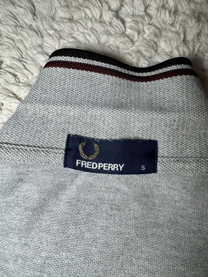 Polo Fred Perry gris taille S Excellent Etat - photo numéro 7