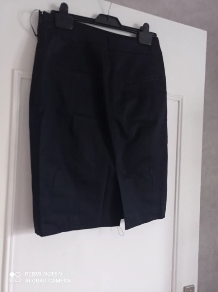 Jupe noire  courte taille 38 Mango - photo numéro 3