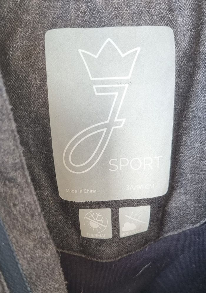 Blouson / manteau d'hiver Jacadi 3 ans neuf sans étiquette juste lavé - photo numéro 4