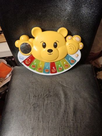 Jeu piano bébé