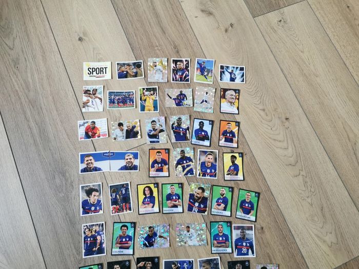 60 stickers panini differents au plus pres des bleus - photo numéro 2