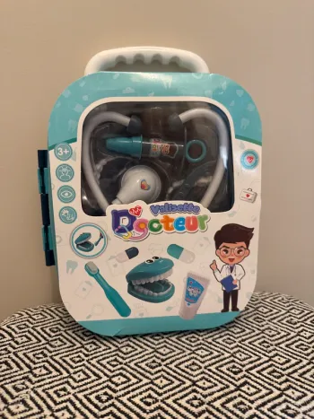 WDK - Mallette Docteur 14 accessoires - 3 ans et +