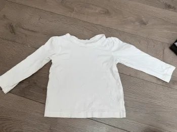 T shirt primark 12-18 mois