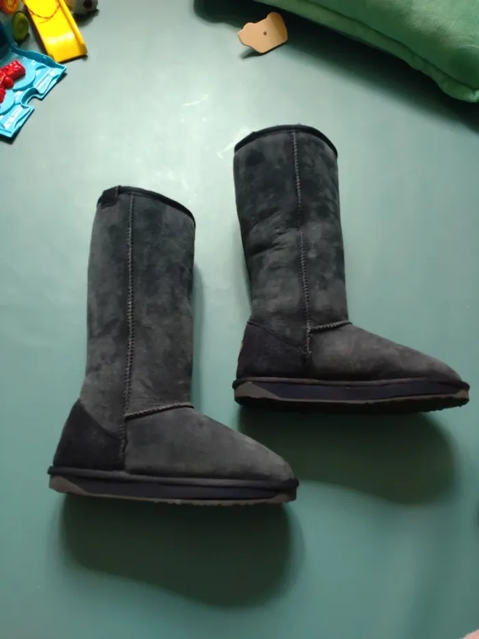 Bottes Ému pointure 35