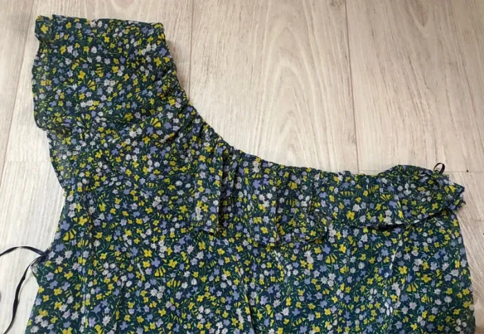 Robe courte col asymétrique - photo numéro 3