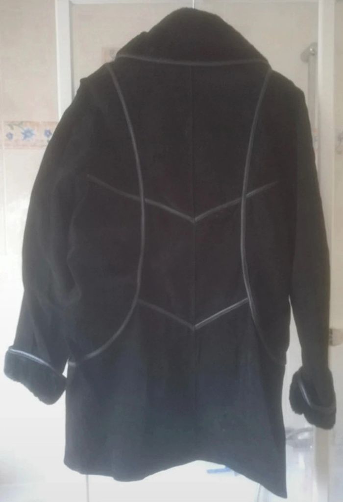 Manteau noir - photo numéro 3