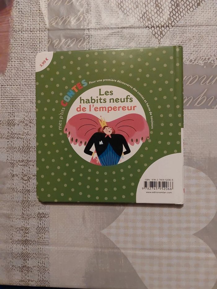 Livre neuf Les habits neufs de l'empereur - photo numéro 2