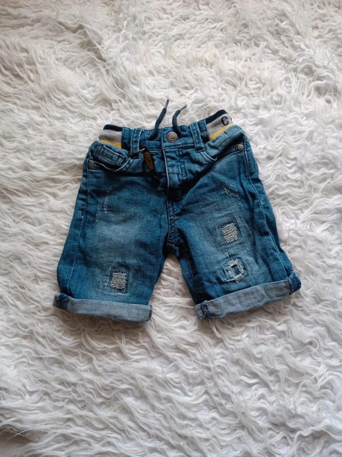 Short 3 ans