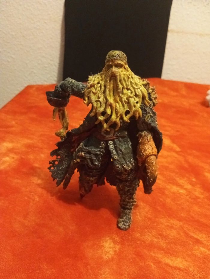 Davy Jones de pirate dans les Caraïbes, Disney - photo numéro 2