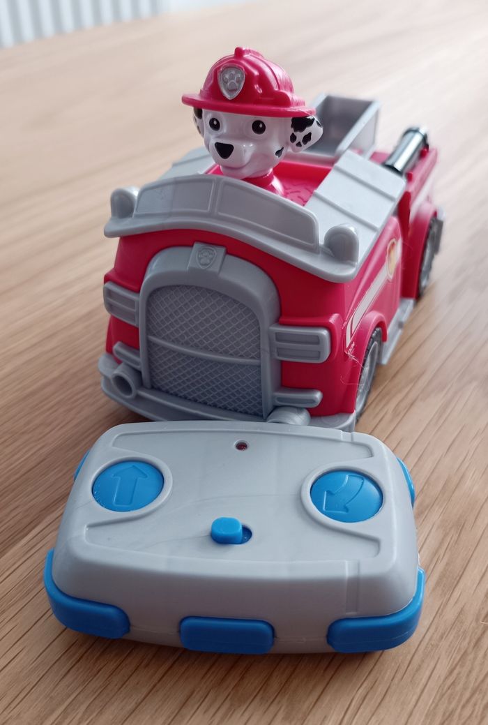 Voiture télécommandée pat patrouille