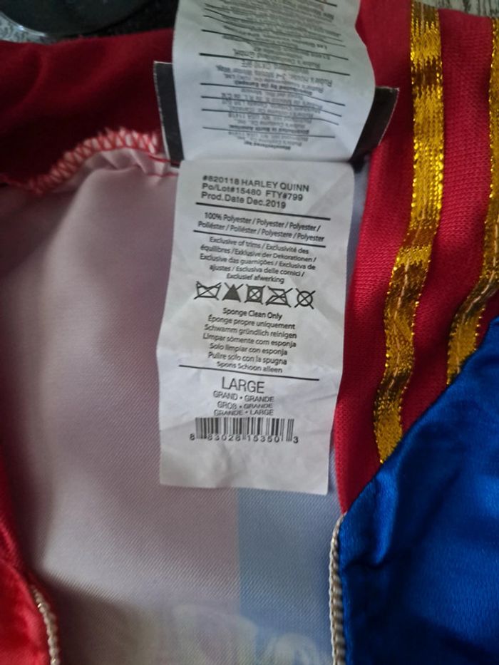 Veste et t-shirt intégré Harley Quinn Suicide Squad broderie doré - photo numéro 7