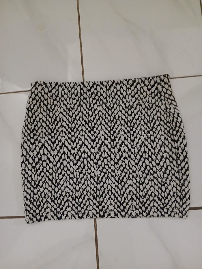 Mini jupe femme taille 38 mztiere acrilyque marque camaieu - photo numéro 5