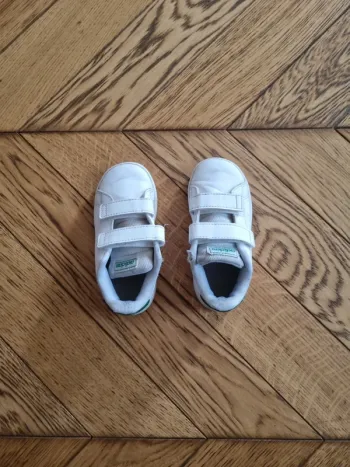 Baskets Adidas taille 25