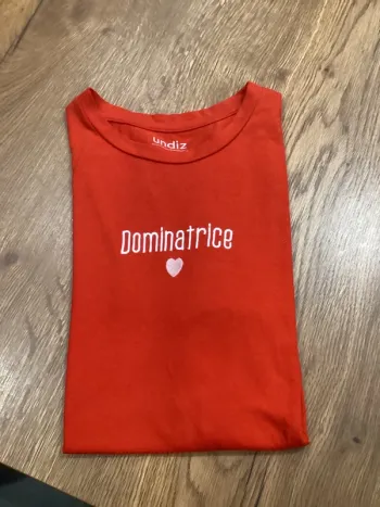 Tee shirt
