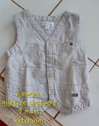 Gilet de costume 9 mois 2 euros