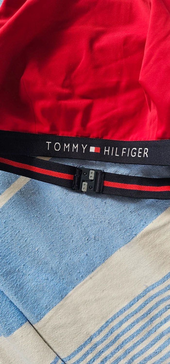 Haut de maillot rouge Tommy Hilfiger taille 36 - photo numéro 2