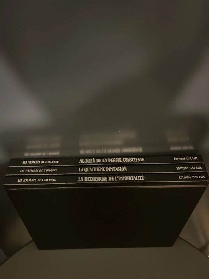 Attention à ne pas mettre entre toutes les mains ! 3 livres ésotériques - photo numéro 20
