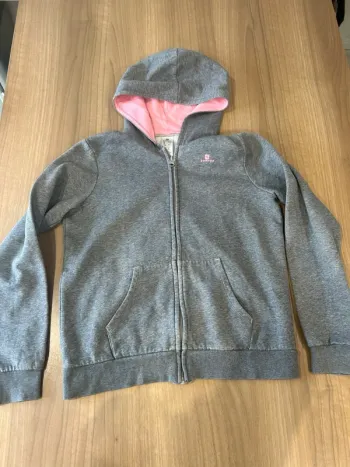 Gilet zippe à capuche domyos taille 14 ans