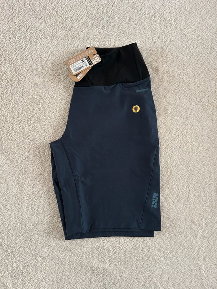 Short IXS - photo numéro 3