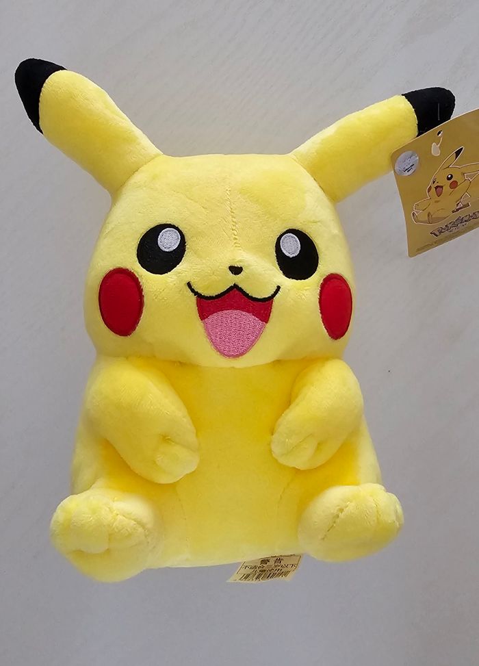 Peluche Pokemon Pikachu