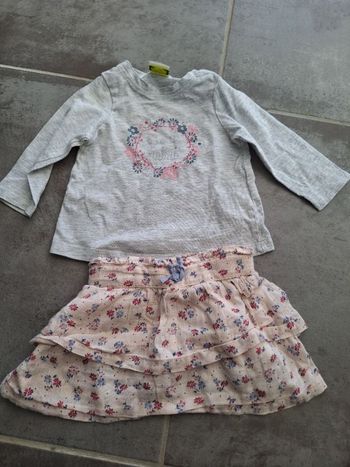 Ensemble jupe et Tee-shirt 6 mois