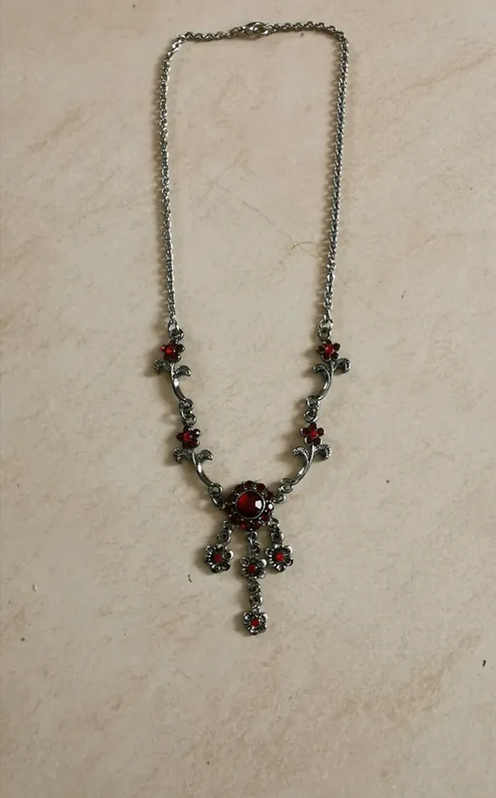 Collier vintage neuf rouge - photo numéro 2