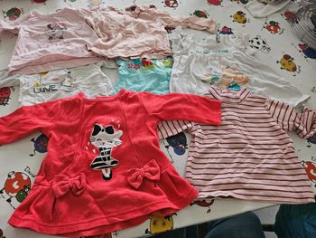 Lot des tee-shirts taille 3 mois