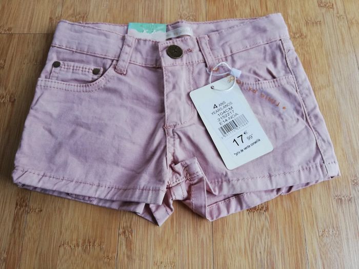 Short vieux rose neuf et étiqueté #fille4ansally56000