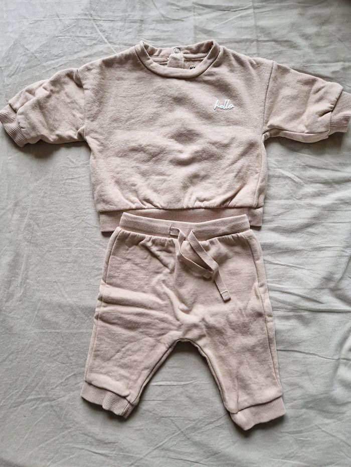 Ensemble jogging beige