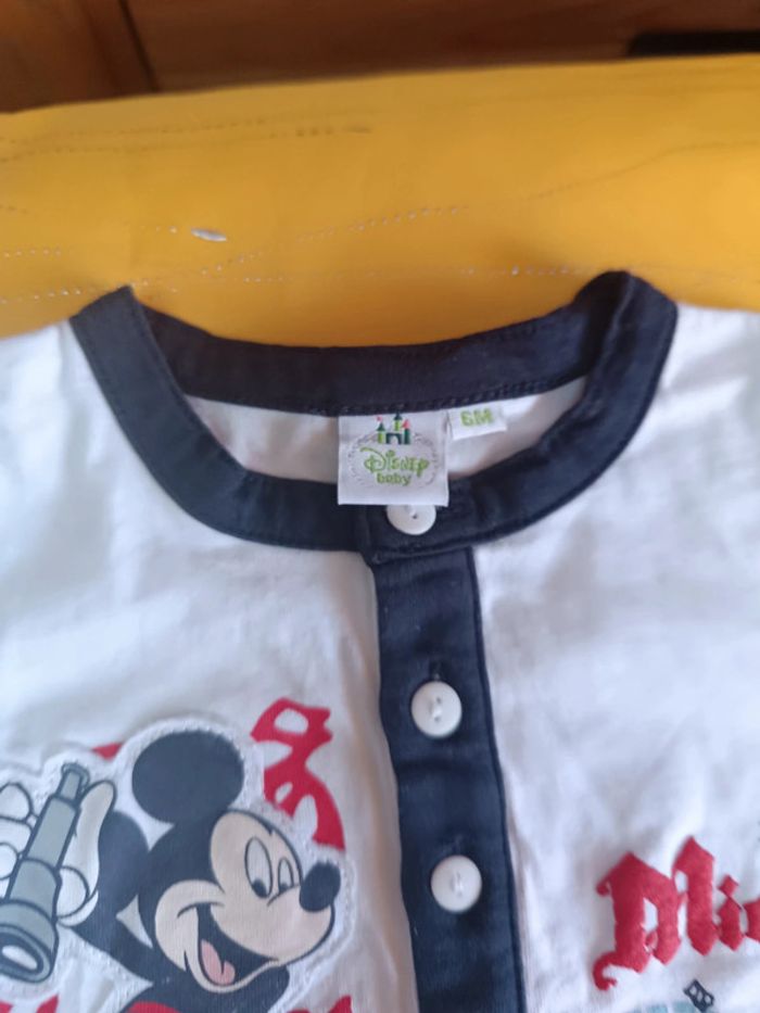 Ensemble short et Tee shirt Mickey 6 mois - photo numéro 2
