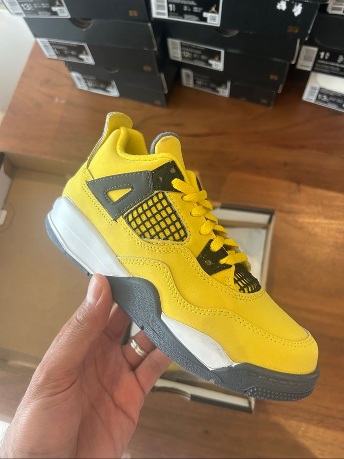 Jordan 4 taille 31.5
