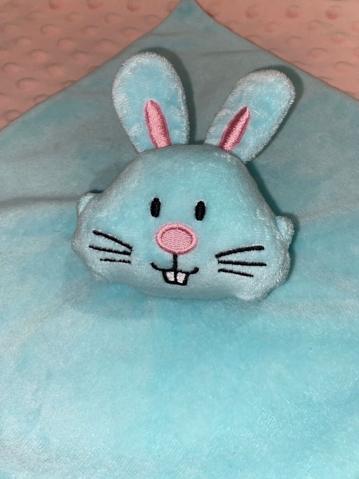 Doudou lapin bleu - photo numéro 2