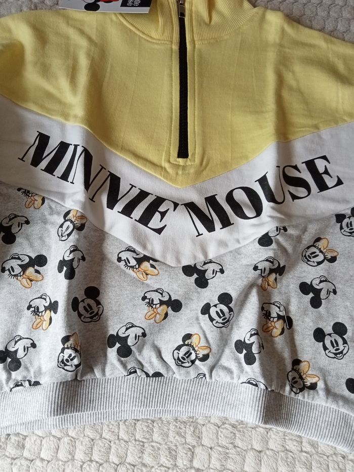 Pull Minnie 9/10 ans - photo numéro 3