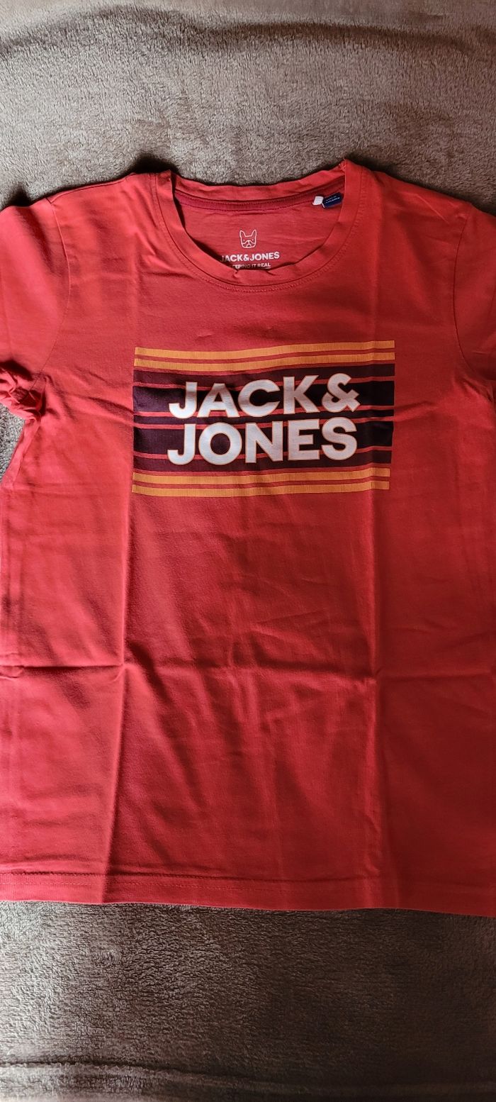 Tee-shirt